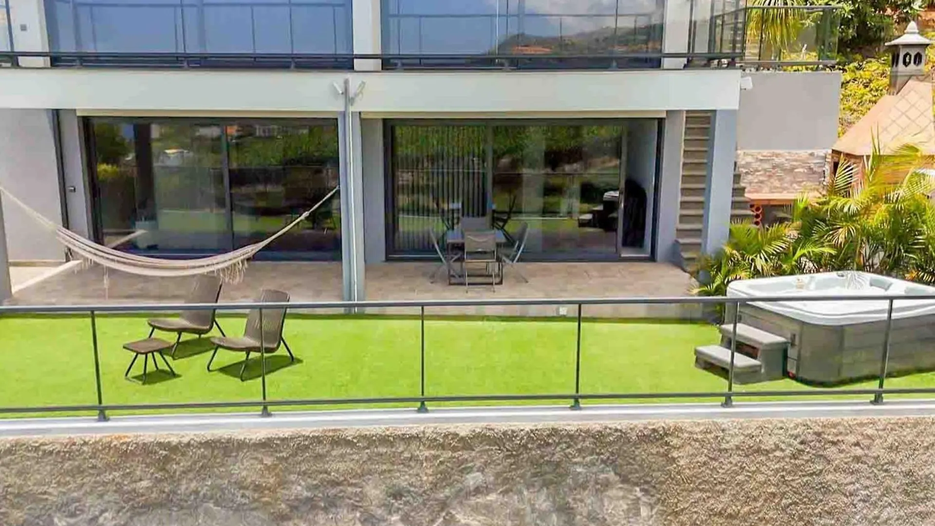 Дом отдыха Вилла Stunning 1-Bed House In Estreito Da Calheta