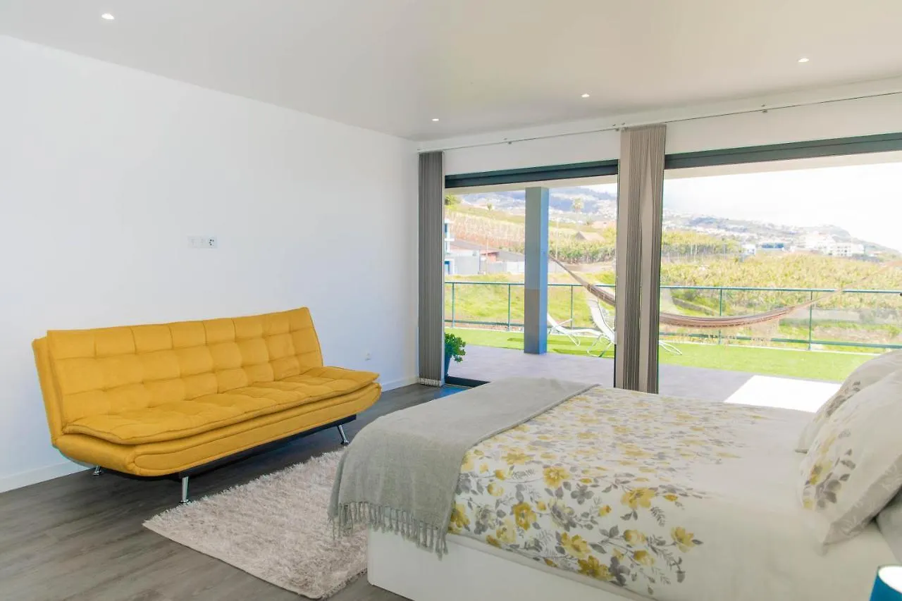 הוילה Stunning 1-Bed House In Estreito Da Calheta בית נופש